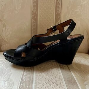 Sofft Wedge Platform Sandals
